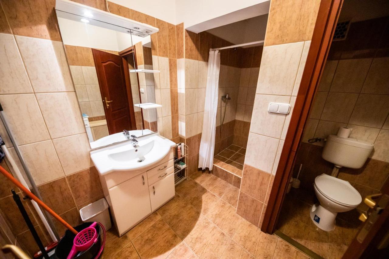 デブレツェンElit Apartmanアパートメント エクステリア 写真
